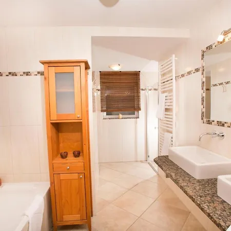 Christallo 180 Christallo *